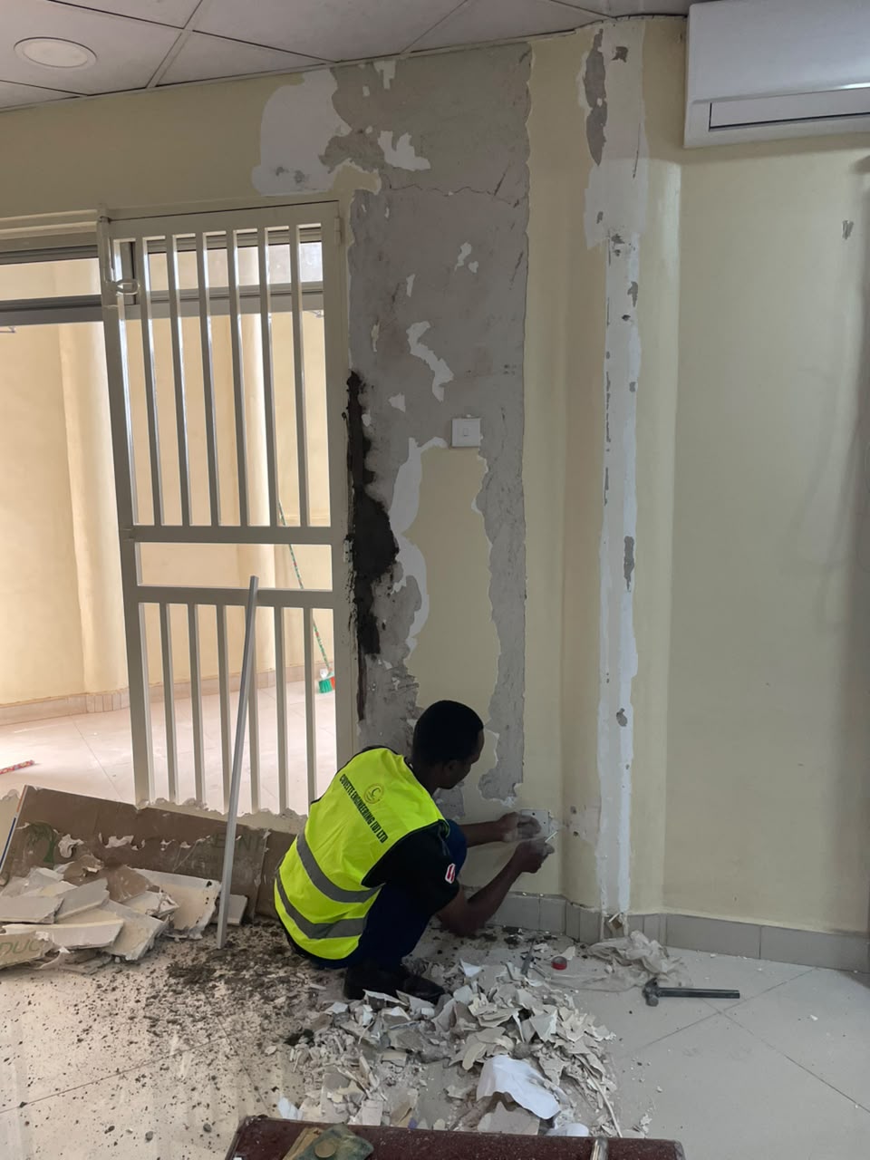 Wall plastering and renovation works