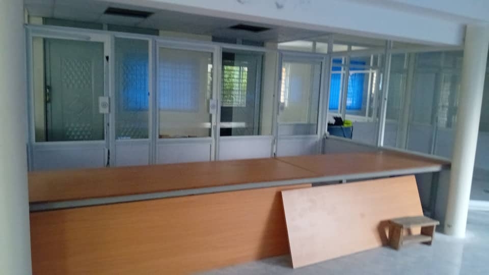 Office partitioning and fit-out